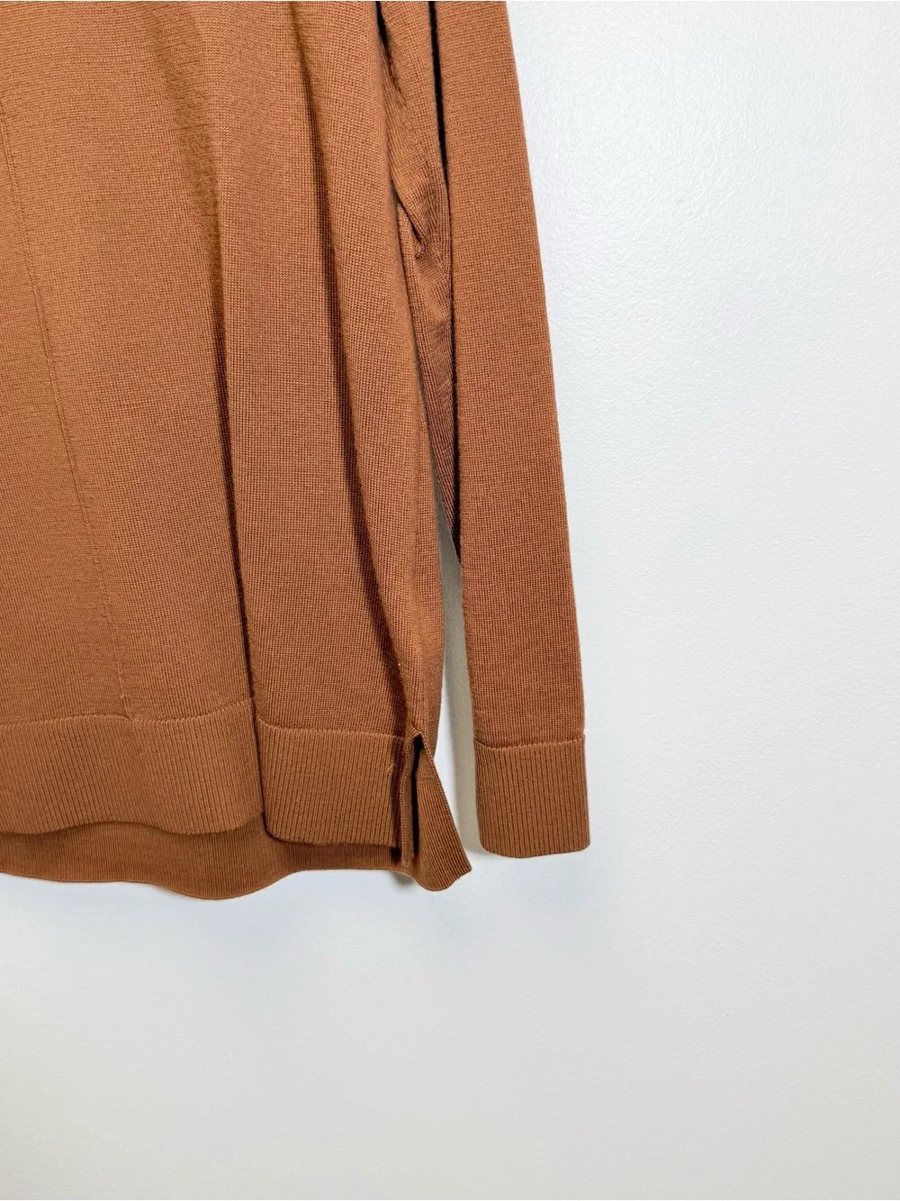 NWT Banana Republic Brown Washable 100% Merino Crew-Neck Sweater Medium